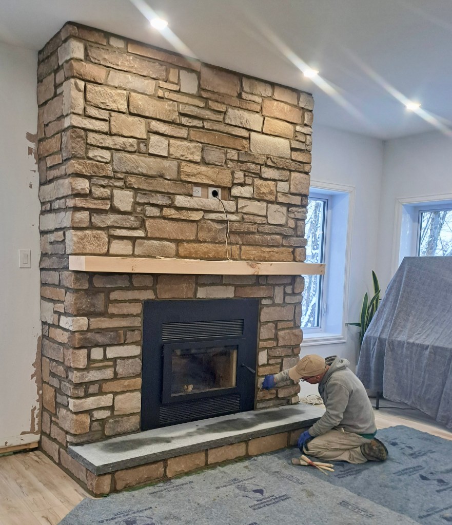 foyer pierre naturelle maçon construction