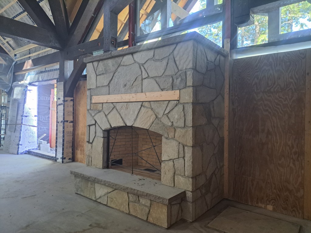 Foyer intérieur et&nbsp;colonnes